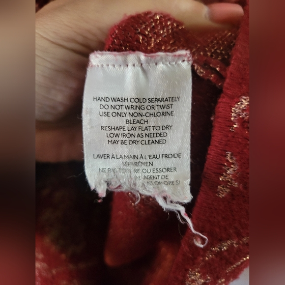 By Anthropologie Ruched Mock Neck Cropped Sweater Red Gold Metallic Size Small - Picture 3 of 10